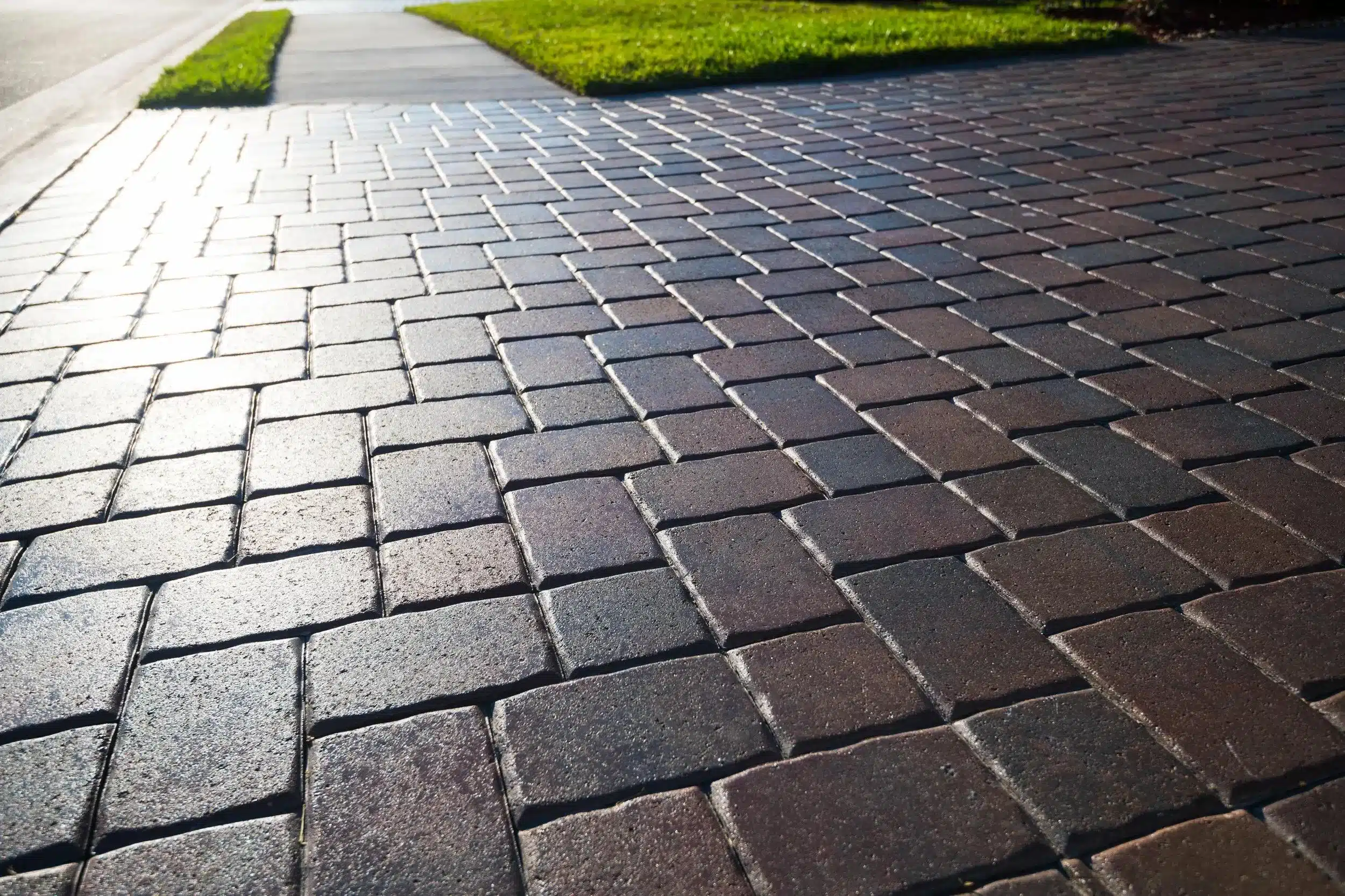 Paver Driveway Maintenance & Sealing